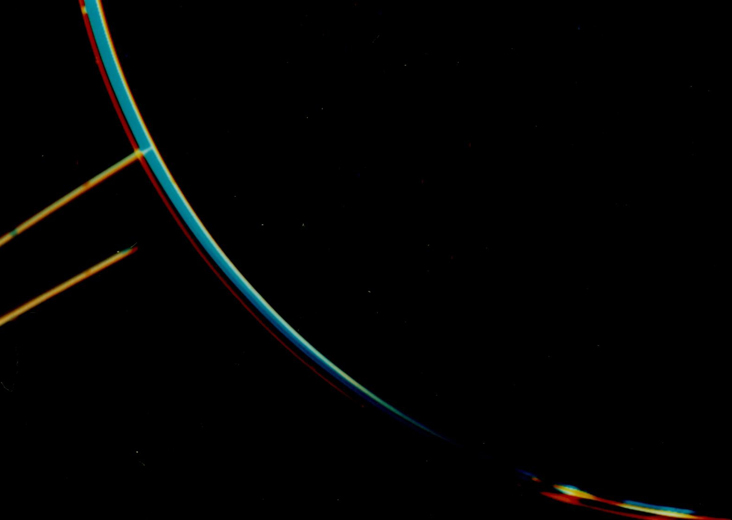 8 Mayıs 1999 tarihli Jüpiter'in soluk halka sistemi.  Credit: NASA/JPL